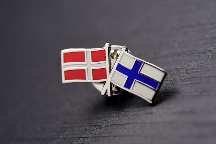 Hard enamel lapel pins with two flags